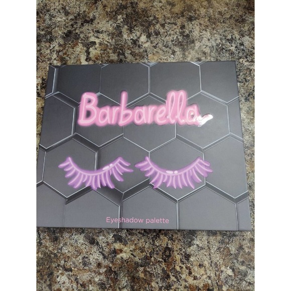 beebeauty barbarella eyeshadow palette - Picture 2 of 3